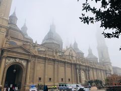 -皮拉尔圣母圣殿主教座堂