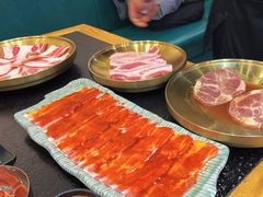 -臻牛烤肉