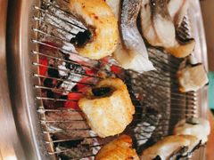 -围炉肉舍•炭烤活鳗•丹东海鲜烤肉(步行街店)