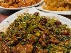 怪味牛柳-恩宏德餐馆(平山道店)