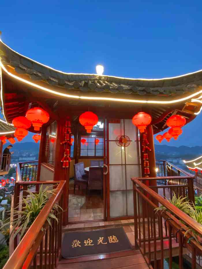 枇杷园食为鲜火锅(南山店)-"本地人推荐过来的,枇杷园南山总店.刚下.
