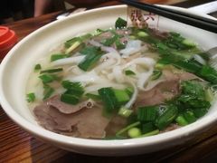 -遵义虾子张六羊肉粉(地王店)