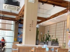 大堂-蜜桃餐厅·伴山(湖滨商业街店)