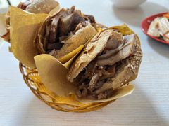 -洪峰浩老北京烧饼夹肉(角门路店)