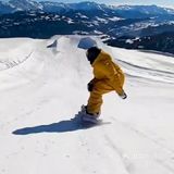 滑雪唉！这个宝贝太可爱了吧！