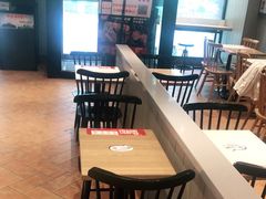 用餐区-肯德基(格尔木世邦店)