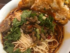 -兵哥豌豆面(雅颂居店)