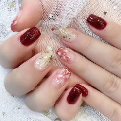 -伍小姐美甲美睫半永久