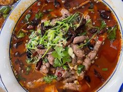 水煮牛柳-漫渡庄绿岛花园•隐世庭园菜(滨湖店)