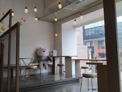 -顶东面包花园·生日蛋糕(世博店)