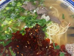 -兰州牛肉面(一楼和平药房旁慧园店)