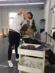 -茶发Salon·烫发染发理发