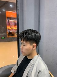 -藤野造型烫染接发