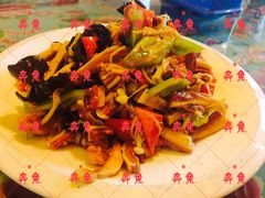 -闯关东东北农家菜(崂山石老人店)