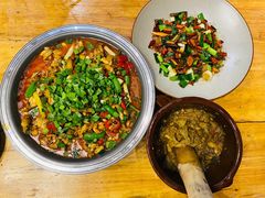 -老滇山寨•云南特色菜•地方菜•民族风情歌舞表演(金碧店)