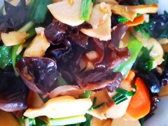茨菇大蒜炒咸肉丝-科巷菜场