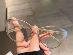 -爱视眸Eyeblling眼镜·依视路·蔡司镜片折扣店(百联南方商城购物中心)