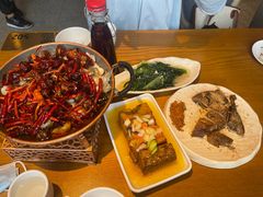 -隔壁老王·家常云南菜(花巷店)