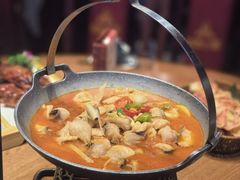 -老滇山寨•云南特色菜•地方菜•民族风情歌舞表演(金碧店)