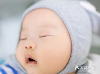 愿你有好运气，愿你有浪漫梦想，愿你有勇敢的心