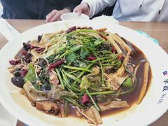 -拿渡·水煮鱼麻辣香锅(王府井奥莱·香江小镇店)
