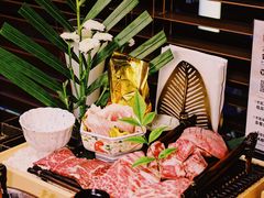 -铭牛烧肉·和牛海鲜自助(高新月牙湖店)
