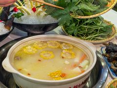 -土连锅·现熬养生汤锅(梁家巷店)