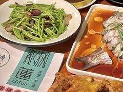-莲餐厅·湖北菜·潜江小龙虾店(愚园路店)