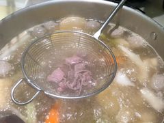 -左庭右院鲜牛肉火锅(浦江欢乐颂店)