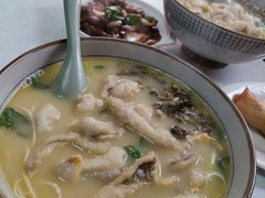 招牌黄鱼面-明呈黄鱼面馆(斜土路店)