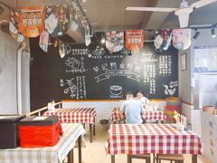 用餐区-苓记南京鸭血粉丝.皮肚面(县东巷店)
