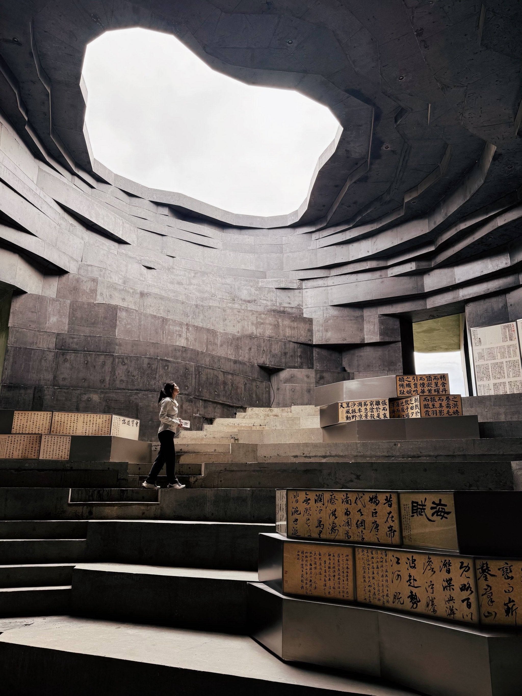 来阿那亚看窦唯的展丨山谷音乐厅练静🧘🏻