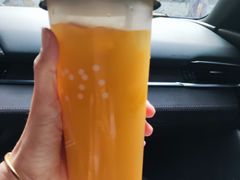 -顶东面包花园·生日蛋糕(世博店)