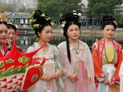 -西北湖绿化广场