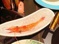 -雍容荟帝王蟹活龙虾展台自助(IFS黑金店)