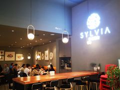 -POKEE VIA&Brunch·维娅(重庆来福士店)