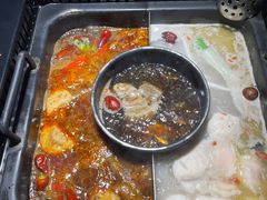 -老牌坊云南鱼豆花火锅(哈西万达店)