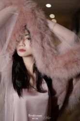 -艾米丽婚纱礼服