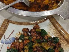 -鑫巴蜀小镇 · 水煮鱼专研店(玉桥店)