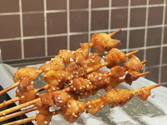 -何妹湿辣牛肉·粤式烧烤砂煲(桂雅路店)