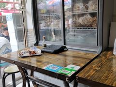靠窗位-同来顺烧烤餐厅(哈尔滨道店)