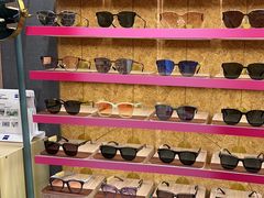 -MUJOSH木九十眼镜(月星环球港B1店)