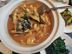 -鱼鲜饭香·招牌汽锅剁椒鱼头王