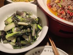 -洞庭土菜小炒馆(易发广场店)