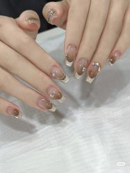 -星辰·新中式美甲美睫工作室