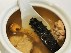 松茸菌鸡汤炖海参-奥塔空中餐厅