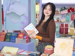 -燕莎奥特莱斯购物中心