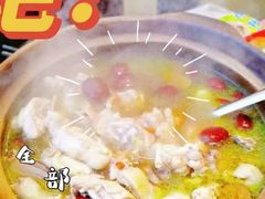 -广味炭炉鸡煲(宝业路分店)