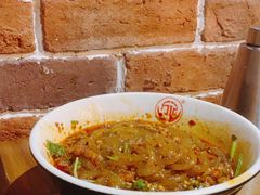 万记特色酸辣粉-万记麻辣烫国展总店
