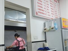 -何记酿皮店(西流湾店)